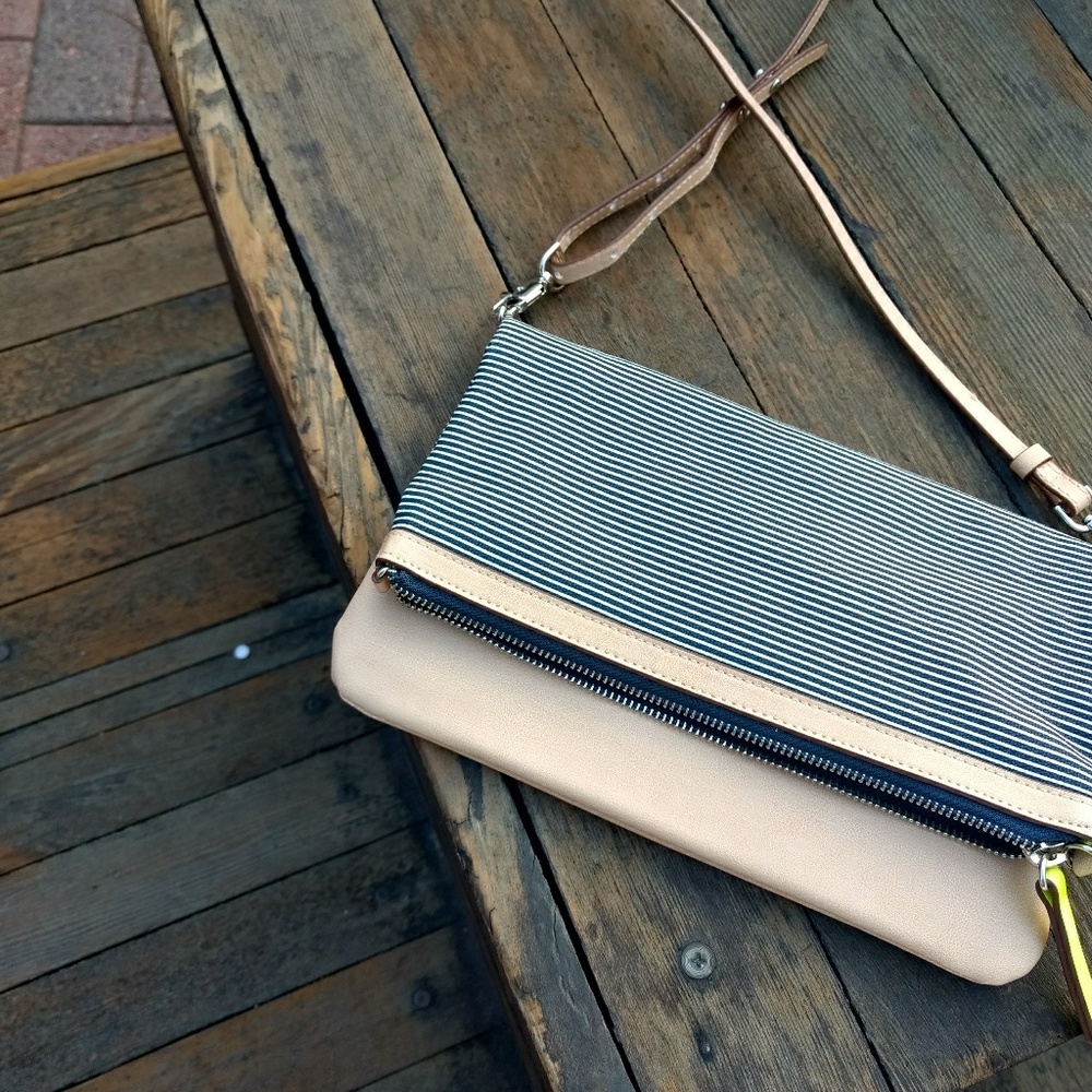 Stella & Dot Black and Beige Striped Crossbody Bag